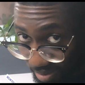 Meet your Posher, Roman